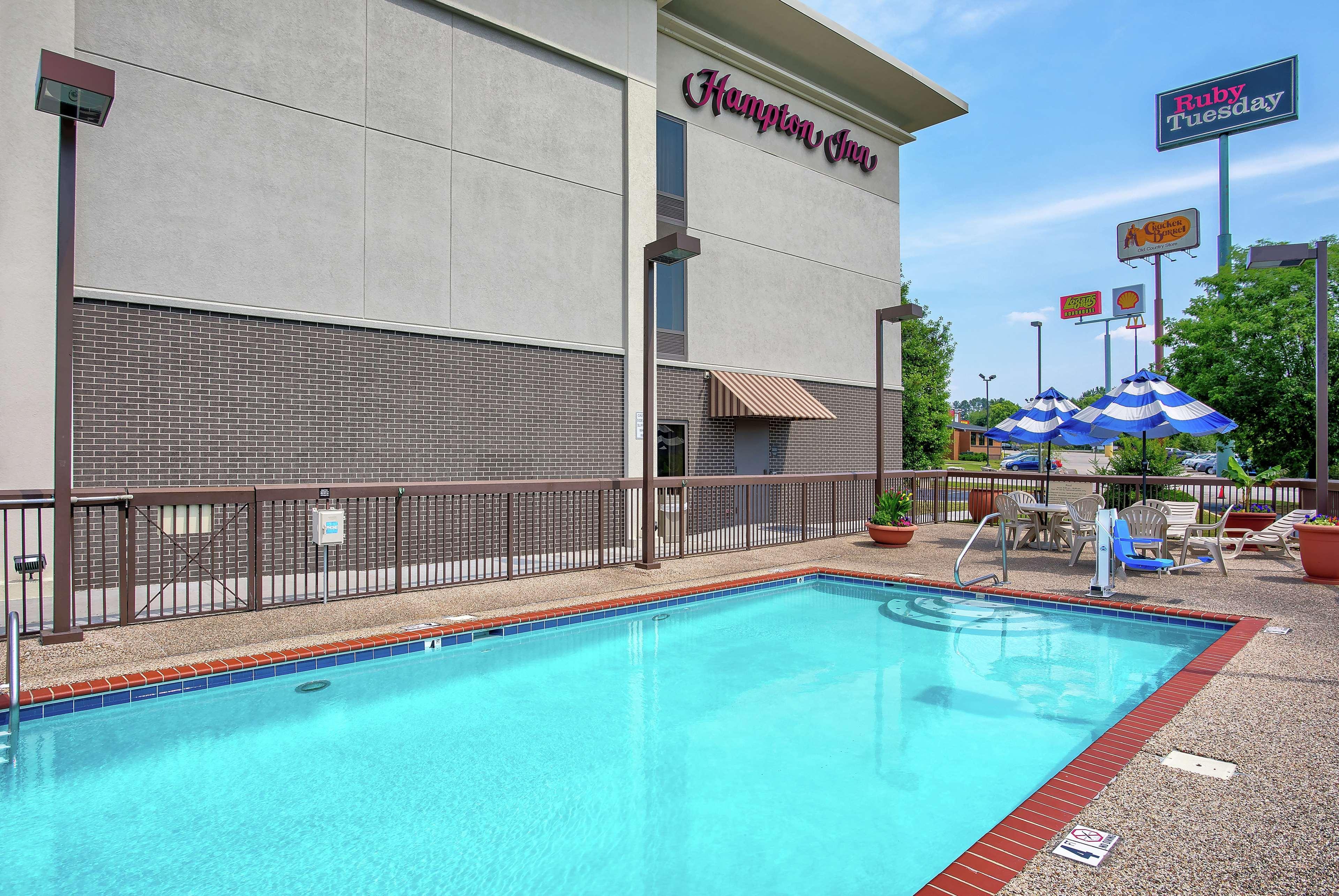 Hampton Inn Каллмен Экстерьер фото