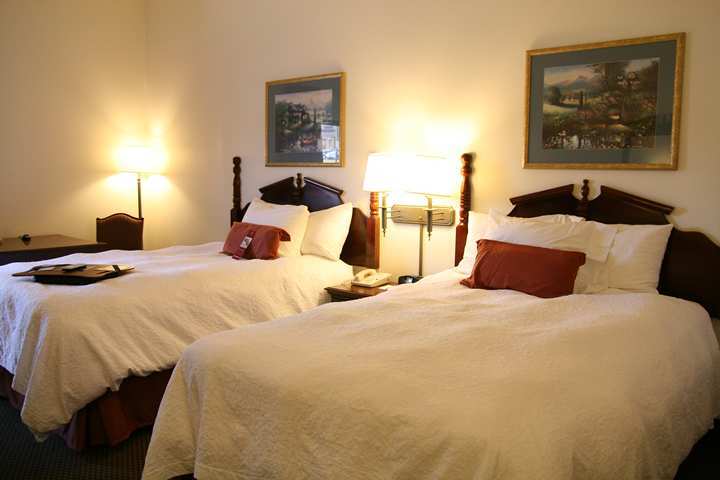 Hampton Inn Каллмен Экстерьер фото